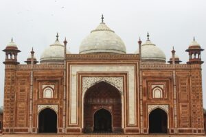 For a sunrise trip from Delhi to Agra, 